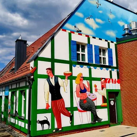 アパート Tu I Teraz