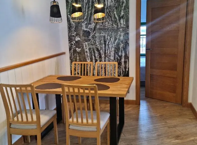 Tu I Teraz Устка